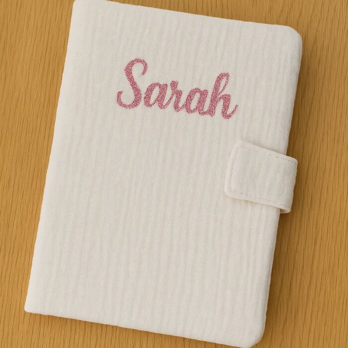 Protège carnet de santé blanc personnalisable